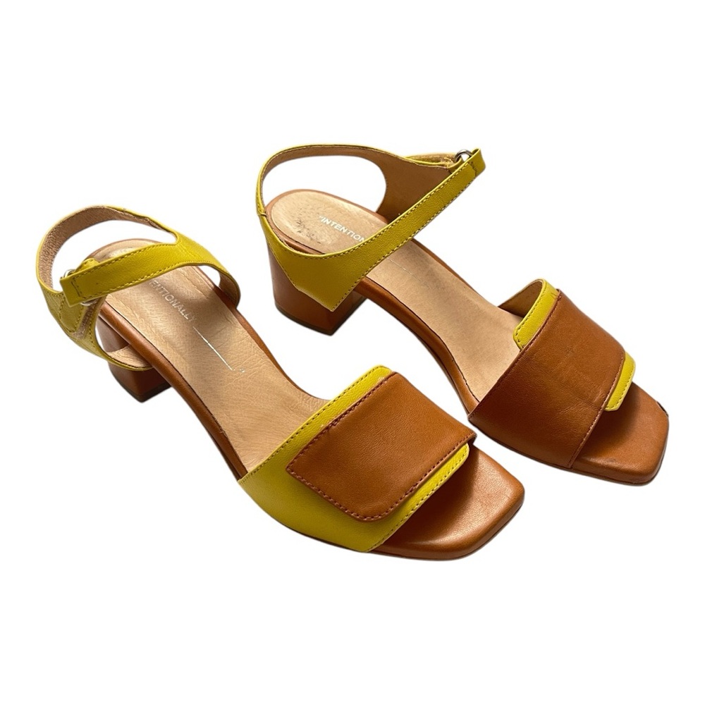 Intentionally Blank  Brown and Yellow Colorblock Women's Sandals 7